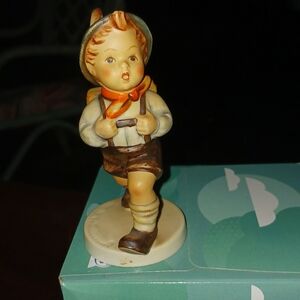 Hummel Goebel School Boy Figurine 4-1/4"